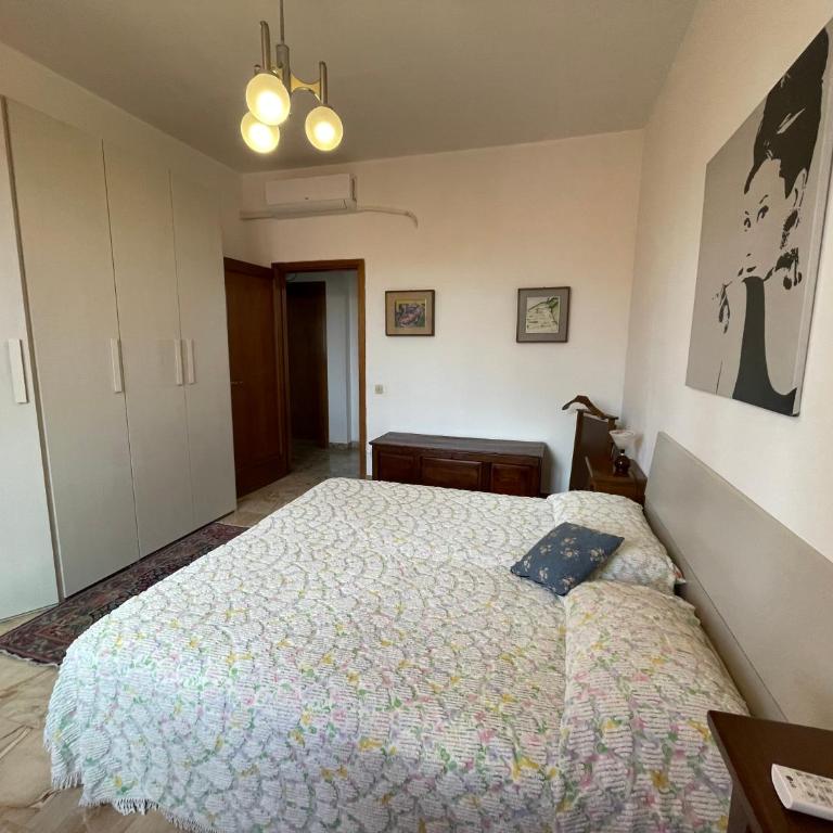 Quite in Florence - Three-Bedroom Apartment with Balcony - 4