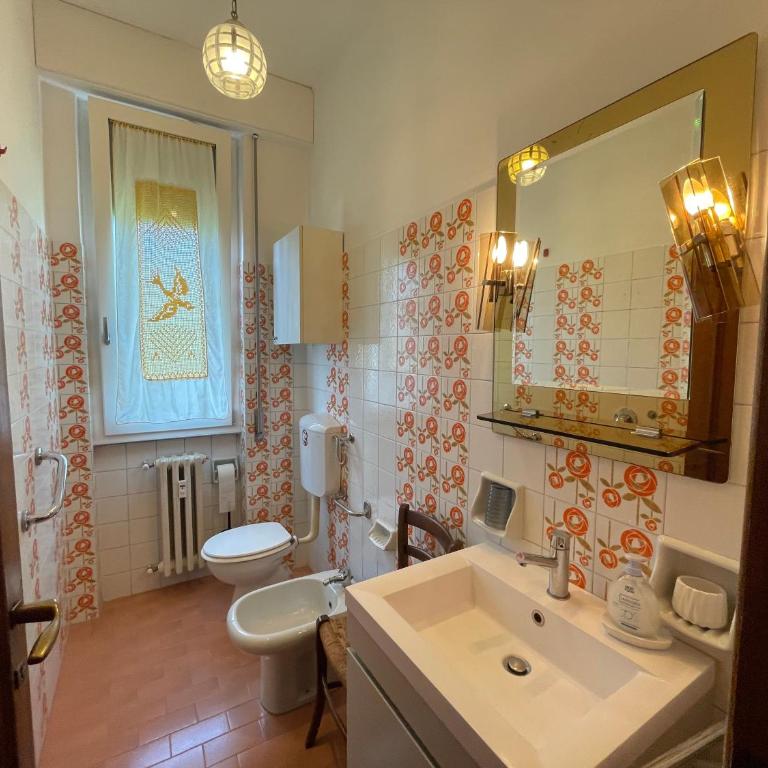 Quite in Florence - Three-Bedroom Apartment with Balcony - 14