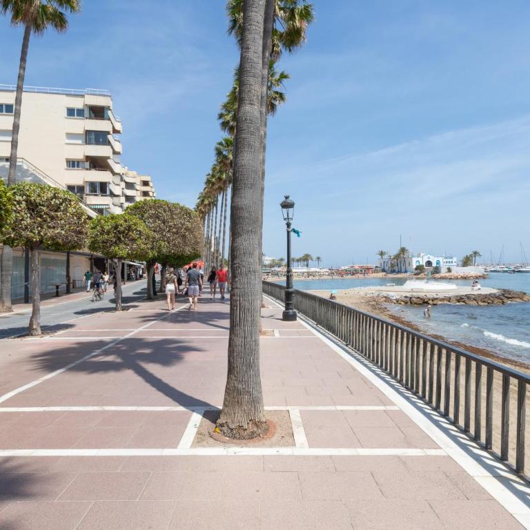 Dream penthouse in marbella center with sea views - Two-Bedroom Deluxe Apartment with Harbour View - 2
