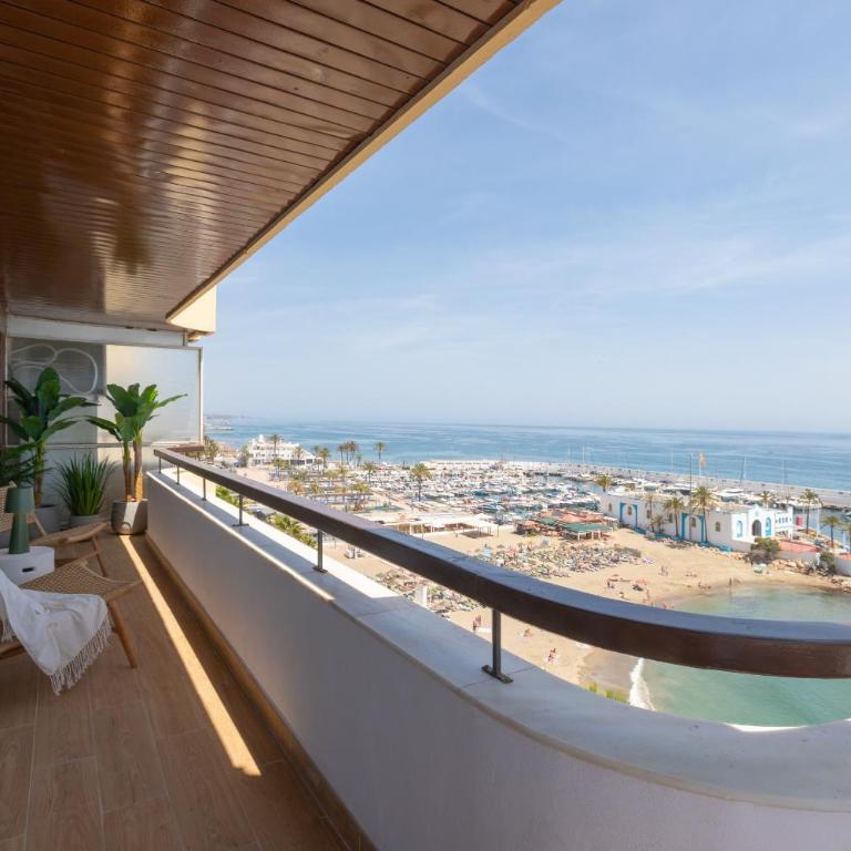 Dream penthouse in marbella center with sea views - Two-Bedroom Deluxe Apartment with Harbour View - 12