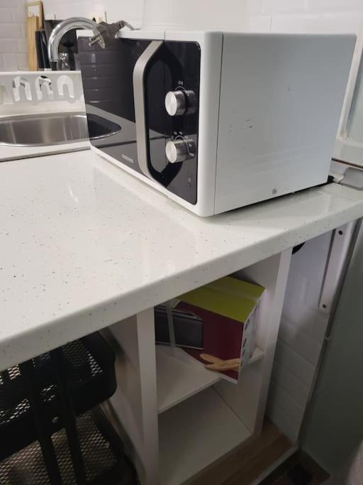 Loft studio Malaga gare de trains et plage - Apartamento de 1 dormitorio - 10