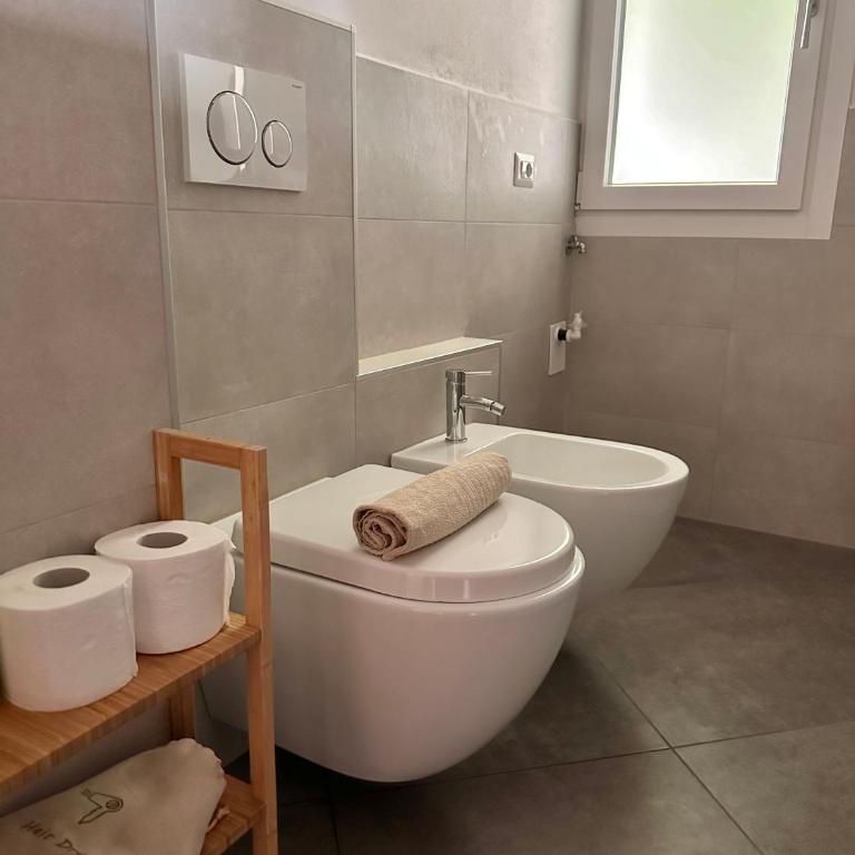 Casa Ling -AC - parking-2Bathrooms - Appartamento con 2 Camere da Letto - 10