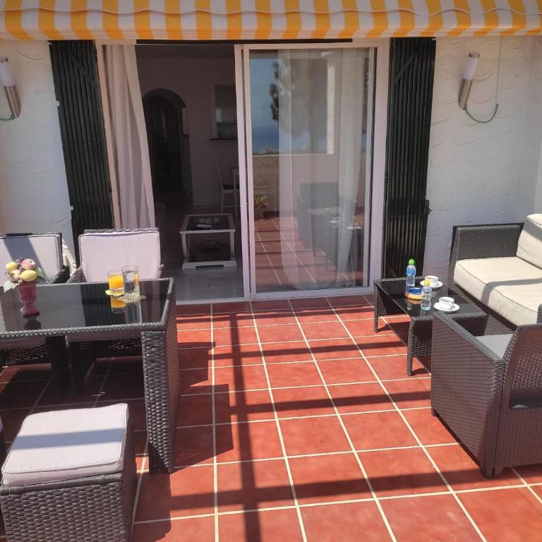 2 Bedrooms Sea View Apartment in Calahonda - Apartamento de 2 dormitorios con vistas al mar - 6
