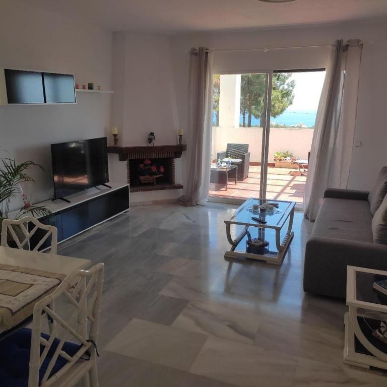 2 Bedrooms Sea View Apartment in Calahonda - Apartamento de 2 dormitorios con vistas al mar - 17
