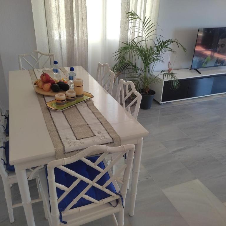 2 Bedrooms Sea View Apartment in Calahonda - Apartamento de 2 dormitorios con vistas al mar - 20