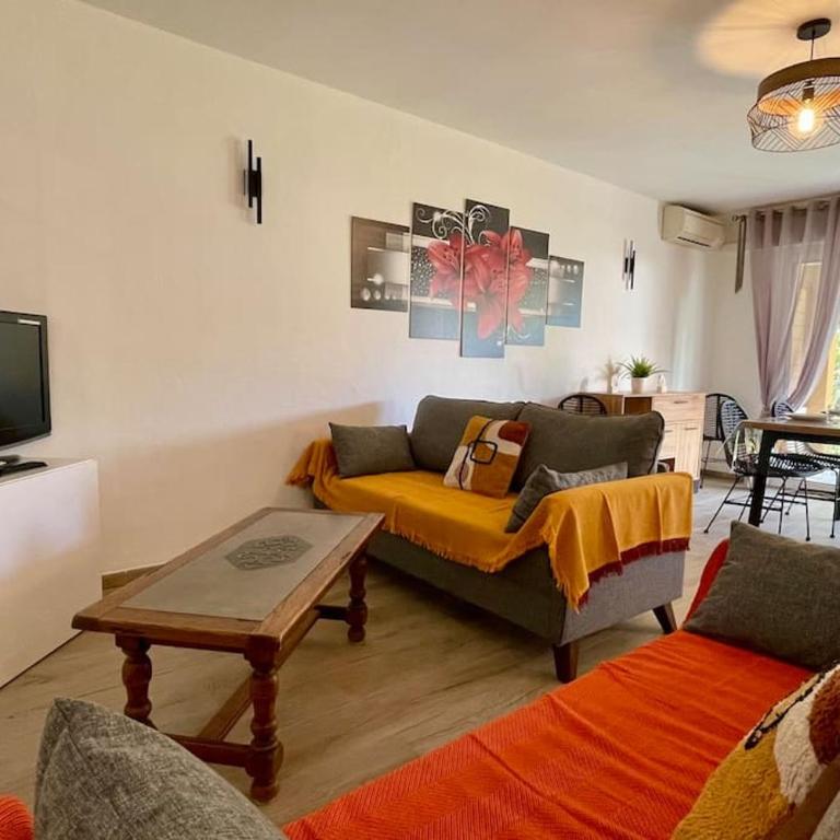 Beautiful place, quiet residence, close to beaches - Apartamento de 1 dormitorio - 11