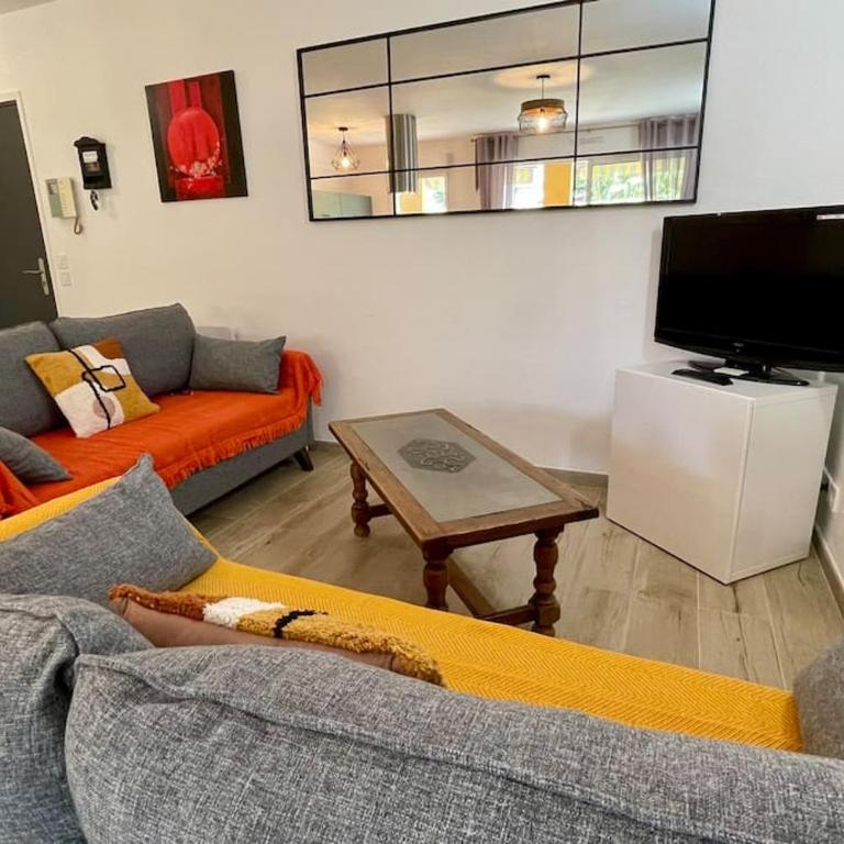 Beautiful place, quiet residence, close to beaches - Apartamento de 1 dormitorio - 13