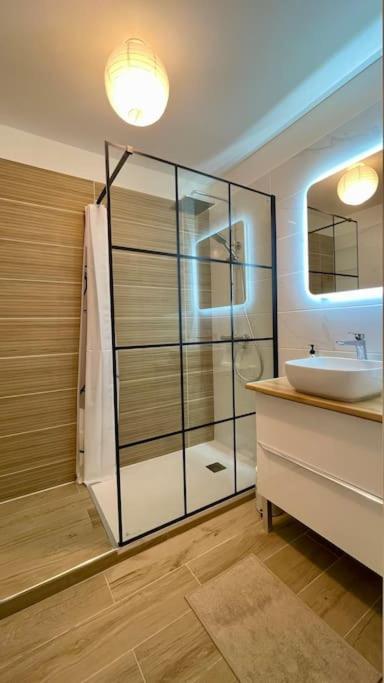 Beautiful place, quiet residence, close to beaches - Apartamento de 1 dormitorio - 25