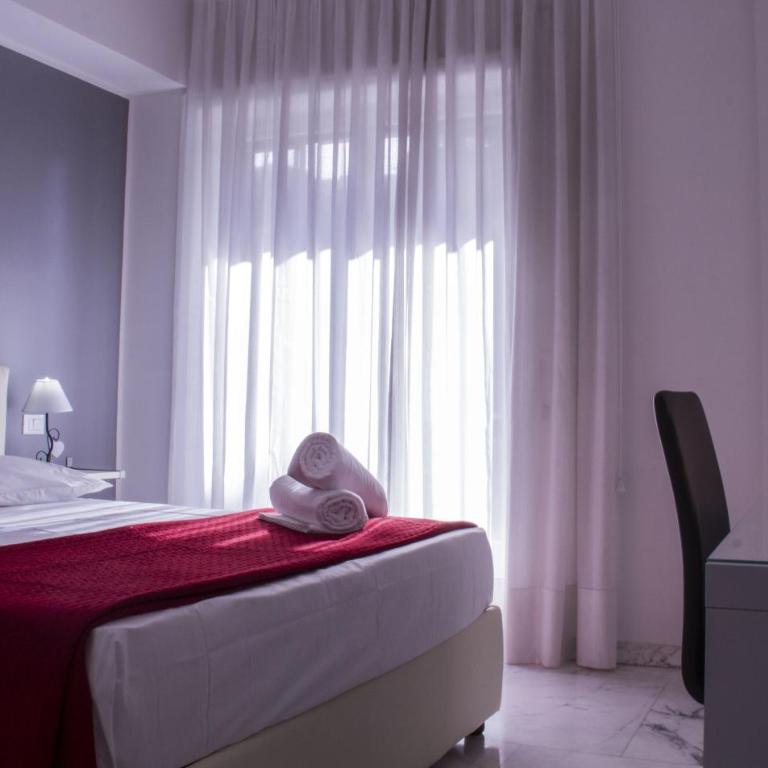 Domus Raffaello - Double Room - 15
