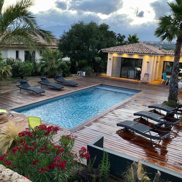 Superbe Villa 14 pers, vue mer et piscine chauffée - Villa - 5