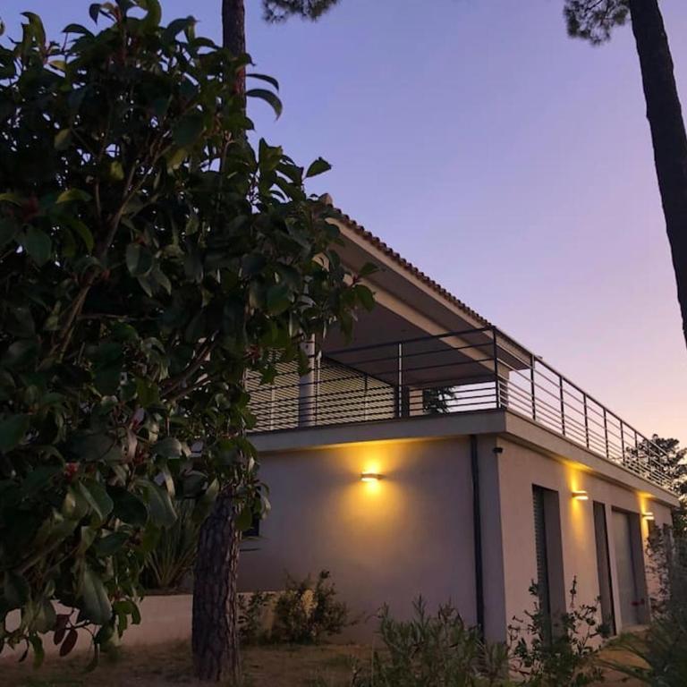 Superbe Villa 14 pers, vue mer et piscine chauffée - Villa - 14