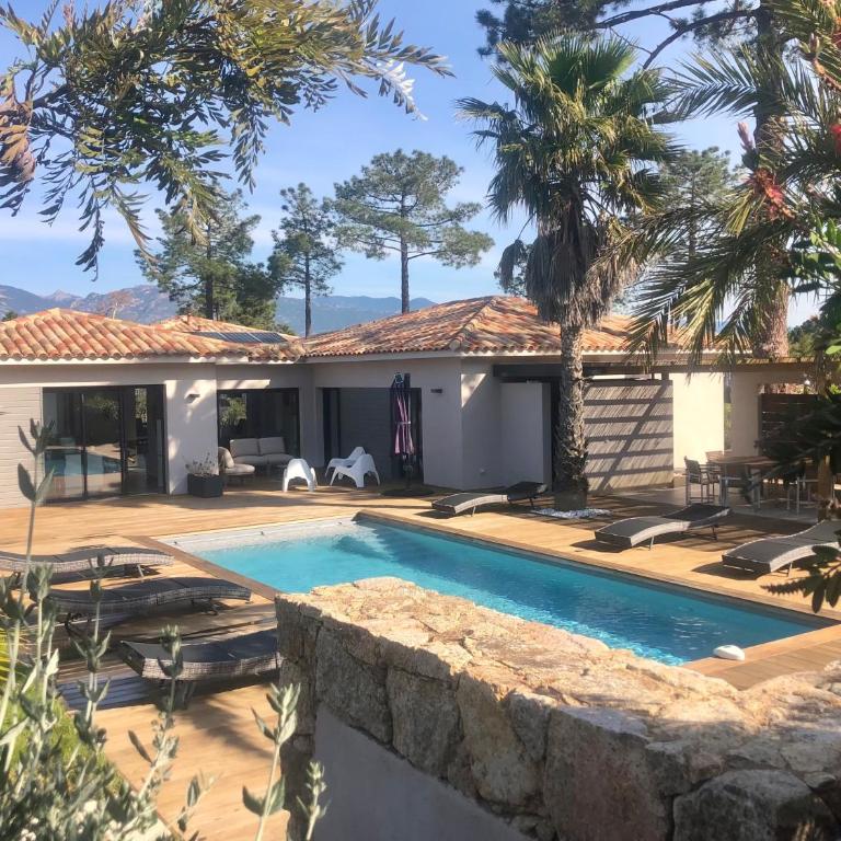 Superbe Villa 14 pers, vue mer et piscine chauffée - Villa - 2