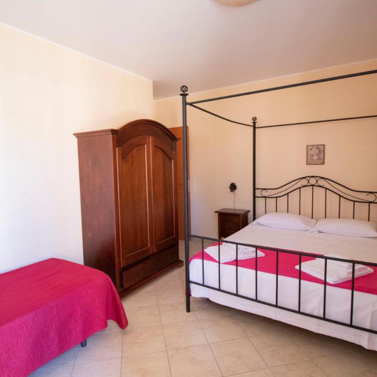 Case vacanza Cristina site in Antico Baglio e in via Abruzzi n 161 - Casa con 2 Camere da Letto - 2