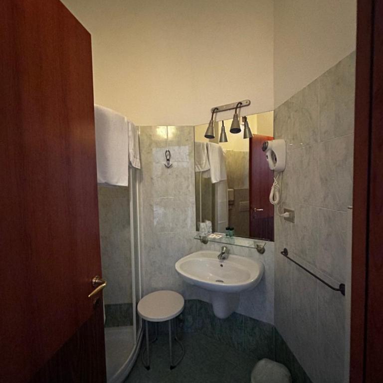 Hotel Ferrucci - Budget Single Room - 5