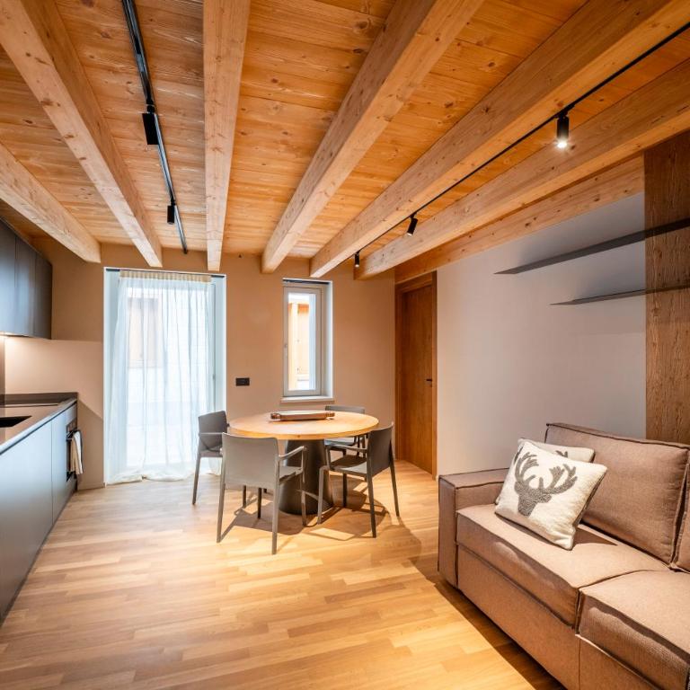 DALANIA MOUNTAIN APARTMENTS - Two-Bedroom Deluxe Apartment - 1