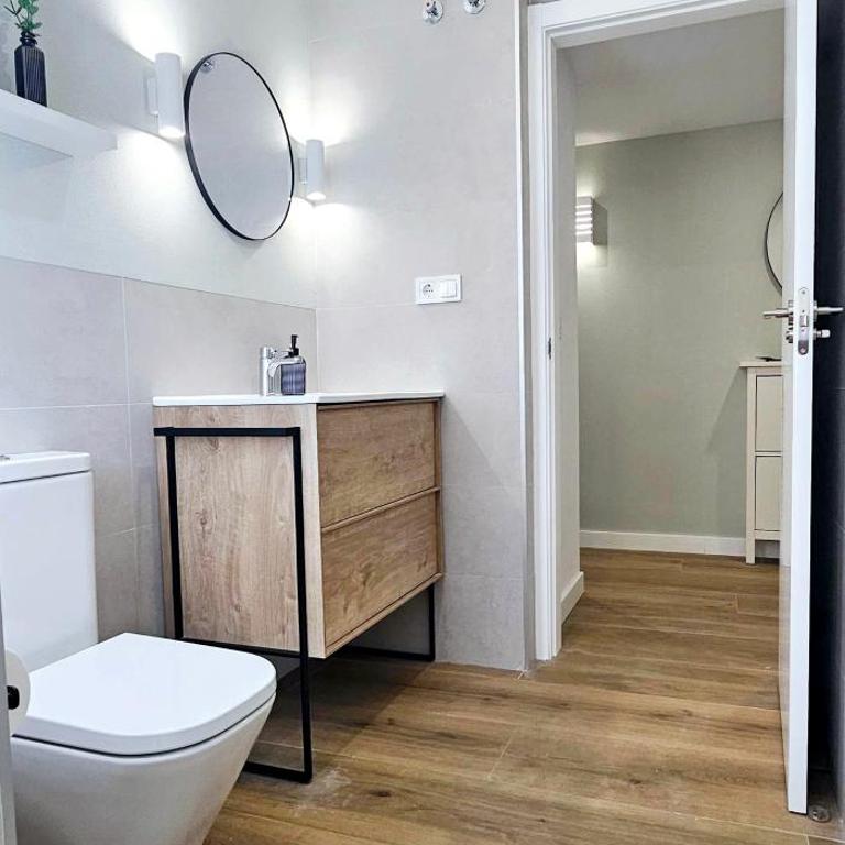 CHARLOT Center Apartment III by SunCastle apartamentos - Two-Bedroom Apartment - 17