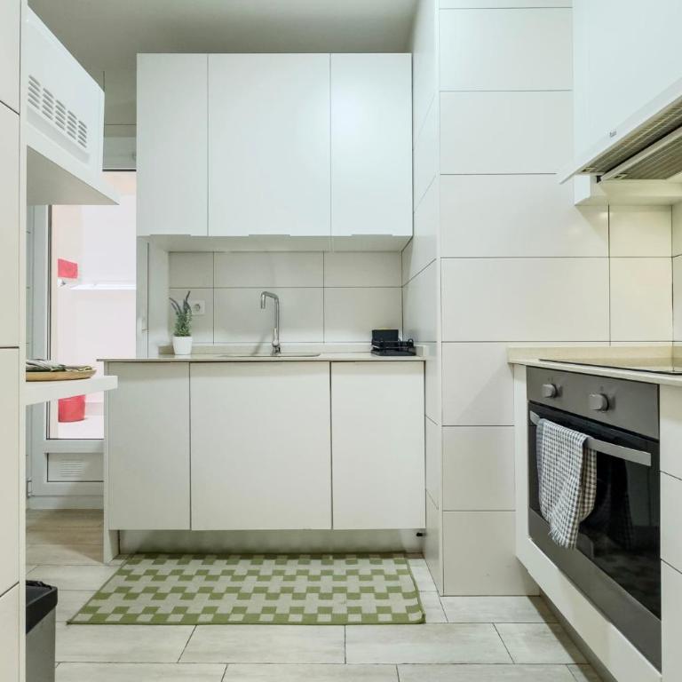 Barcelona Aura Apartments - Apartamento de 2 dormitorios - 10