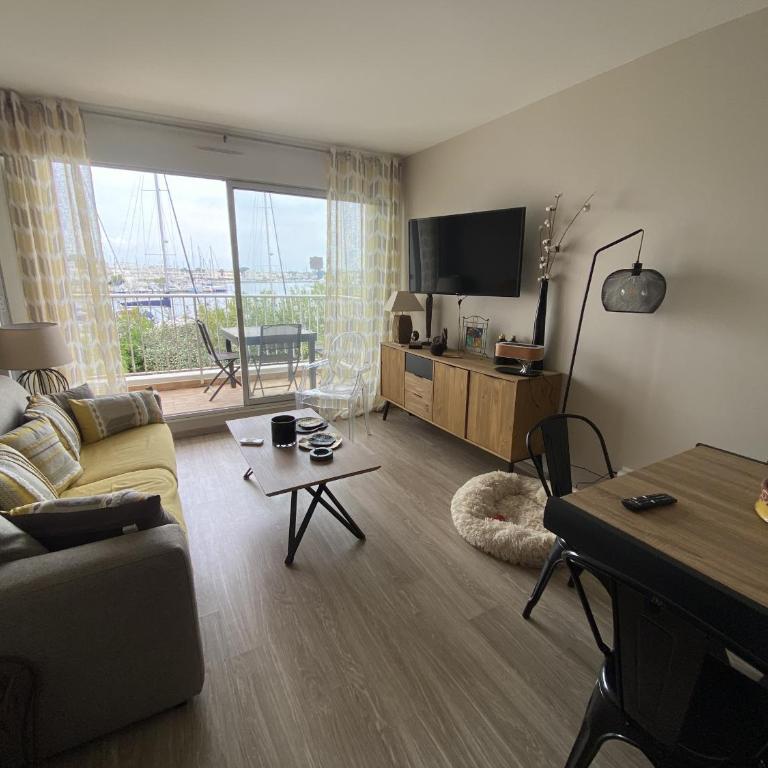 Sol-y-Days Santa Maria vue sur les marinas - Deluxe One-Bedroom Apartment with Harbor View - 9