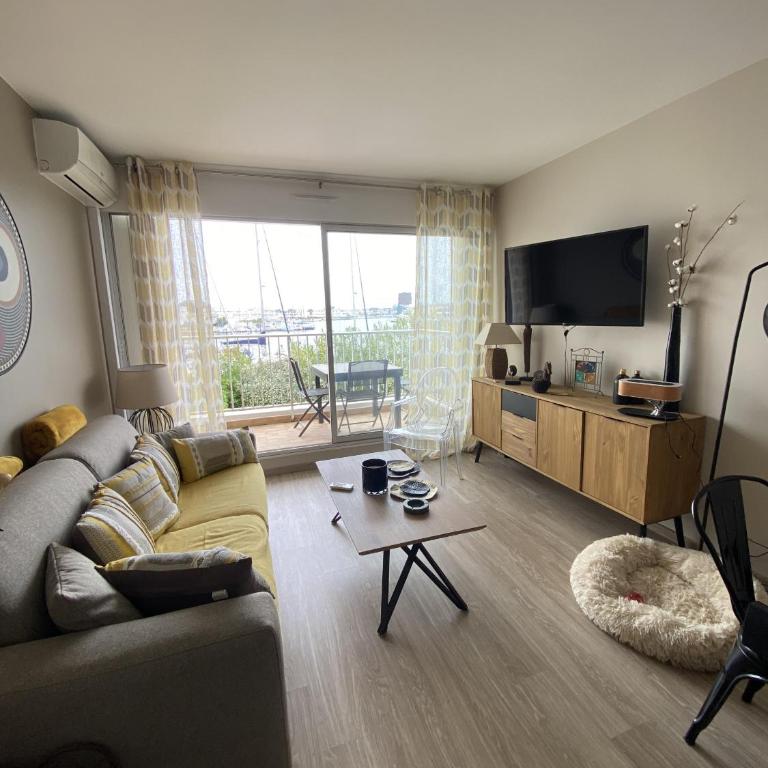 Sol-y-Days Santa Maria vue sur les marinas - Deluxe One-Bedroom Apartment with Harbor View - 15