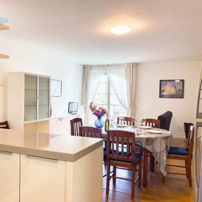 Cattedrale 5 Tirabora Short Rent, con parcheggio privato - Appartamento con 2 Camere da Letto - 35