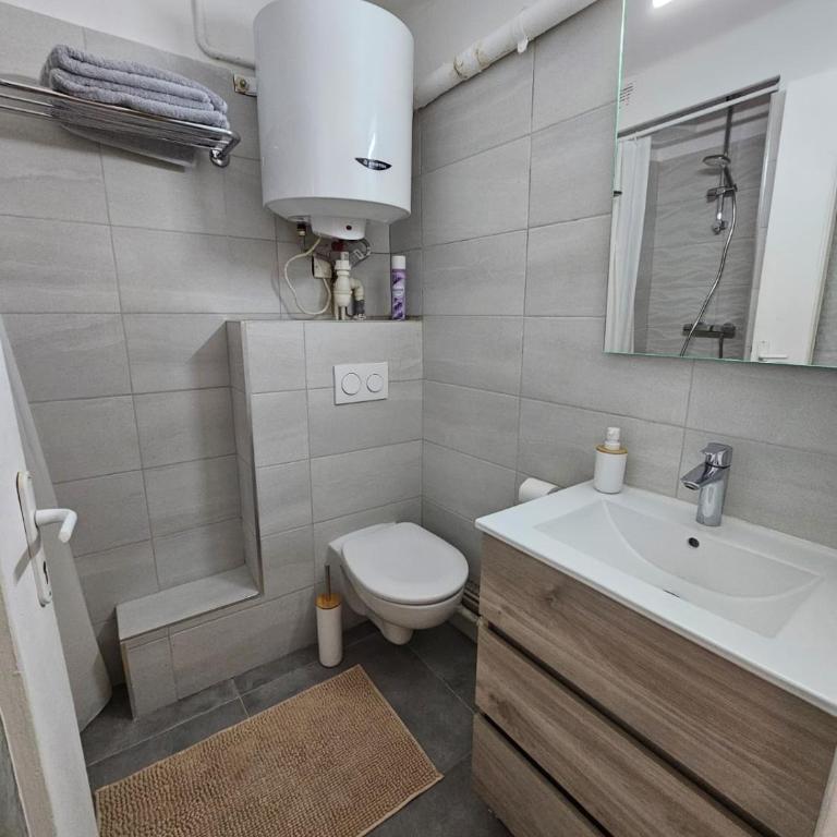 Provençal-style apartment - Camera Matrimoniale - 6