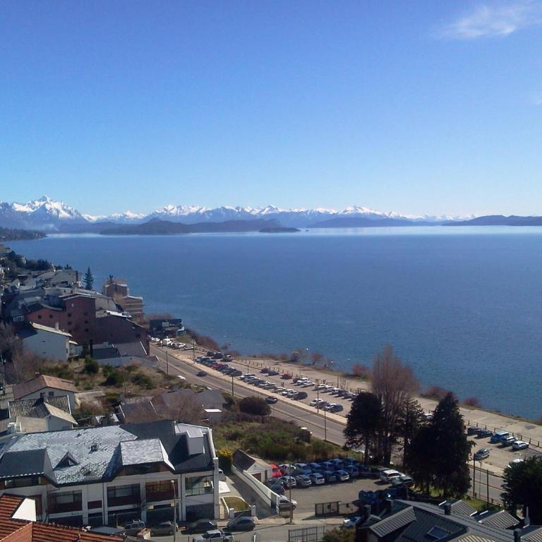 Bariloche Home Suites - Apartamento con vistas al lago - 29