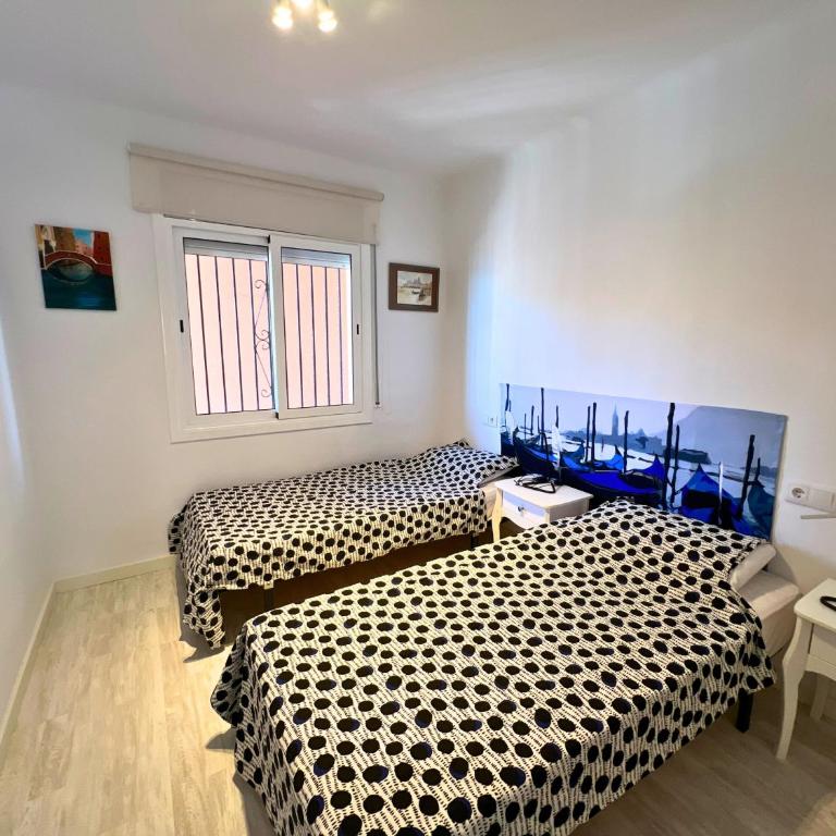IBR- Roses IV 5-10 - Apartment with Sea View - 14