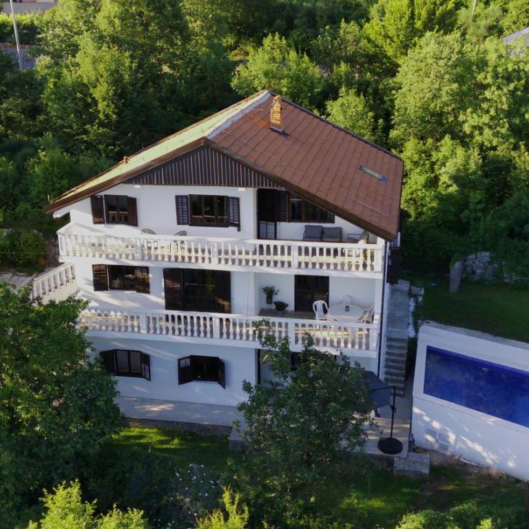 Villa Concordia - Vila sa Sopstvenim Bazenom - 1