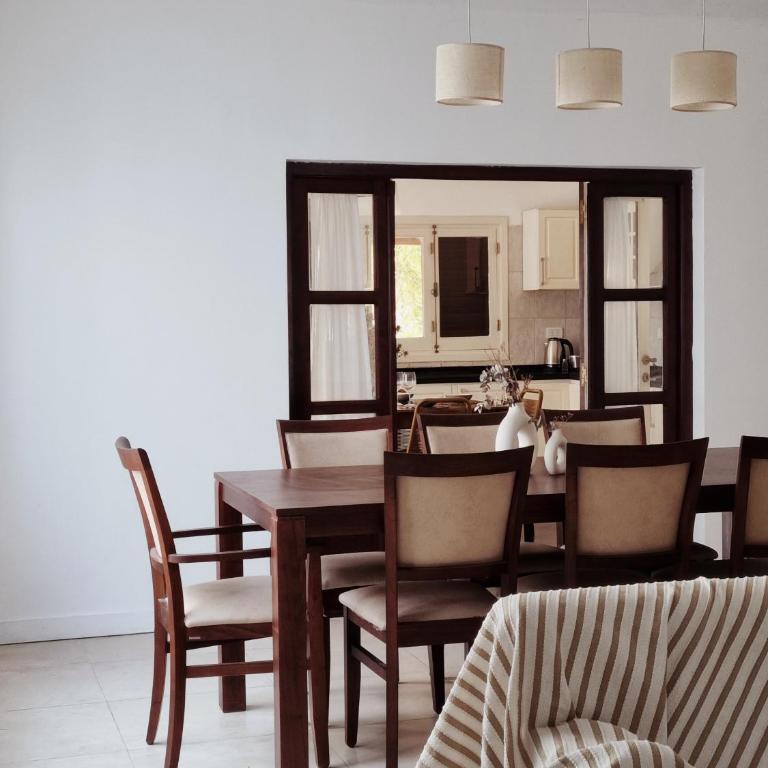 Pyaguapy - Three-Bedroom House - 13