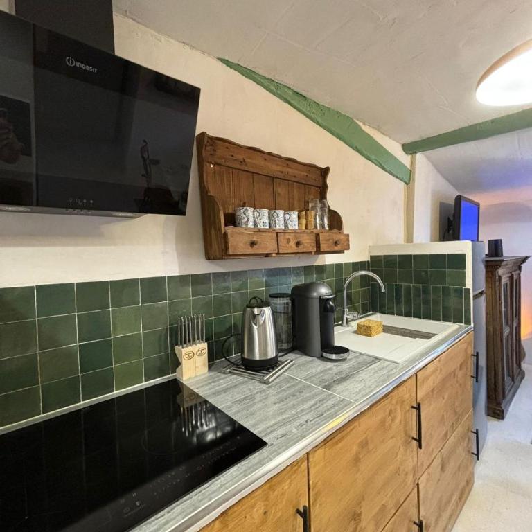 Appartement Lumineux Intra-muros, calme - Apartment mit 1 Schlafzimmer - 15