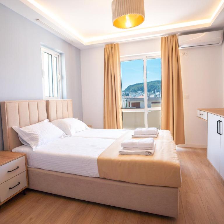 Illyria Hotel - Deluks Dvokrevetna Soba sa Bračnim Krevetom i Balkonom - 9