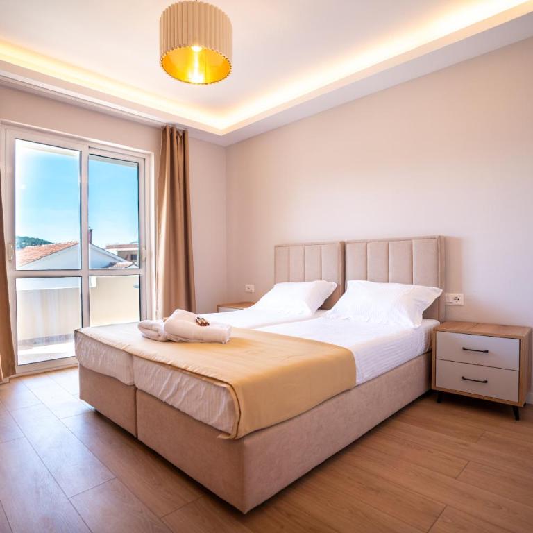 Illyria Hotel - Deluks Dvokrevetna Soba sa Bračnim Krevetom i Balkonom - 8
