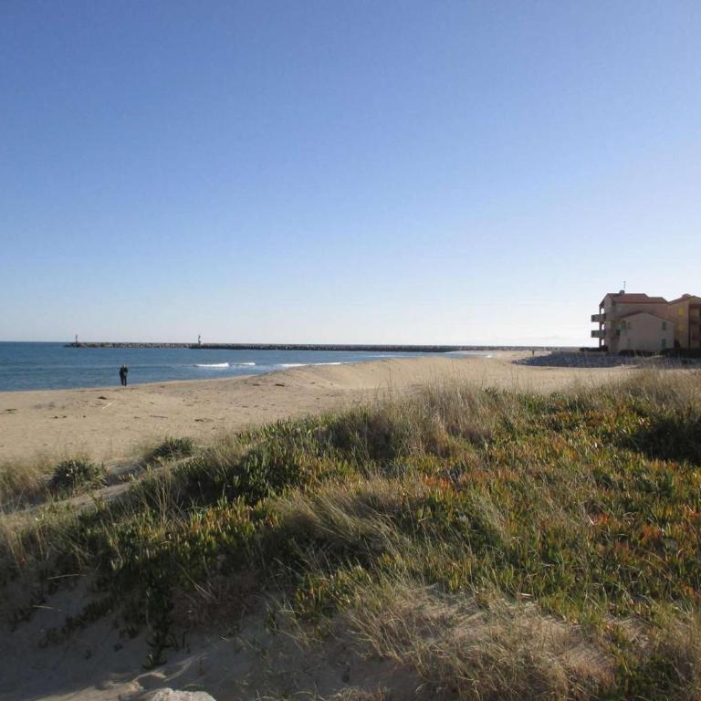 Appart Studio Mezzanine 2 couchages PORT LEUCATE NATURISME PL010-832 - Appartement 4 Chambres - Vue sur Piscine - 14