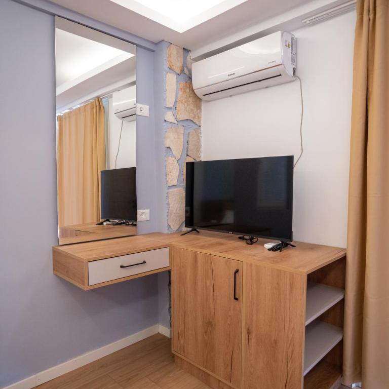 Illyria Hotel - Deluks Dvokrevetna Soba sa Bračnim Krevetom i Balkonom - 18