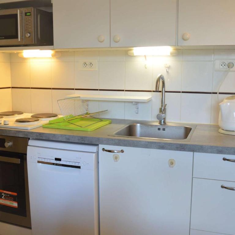 Appart 2 pièces 4 couchages PORT LEUCATE NATURISME PL010-452 - Appartement 1 Chambre - 6