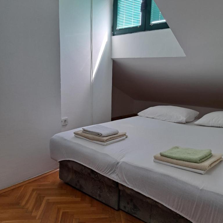 Djukanovic Apartments - Two-Bedroom Apartment - 8