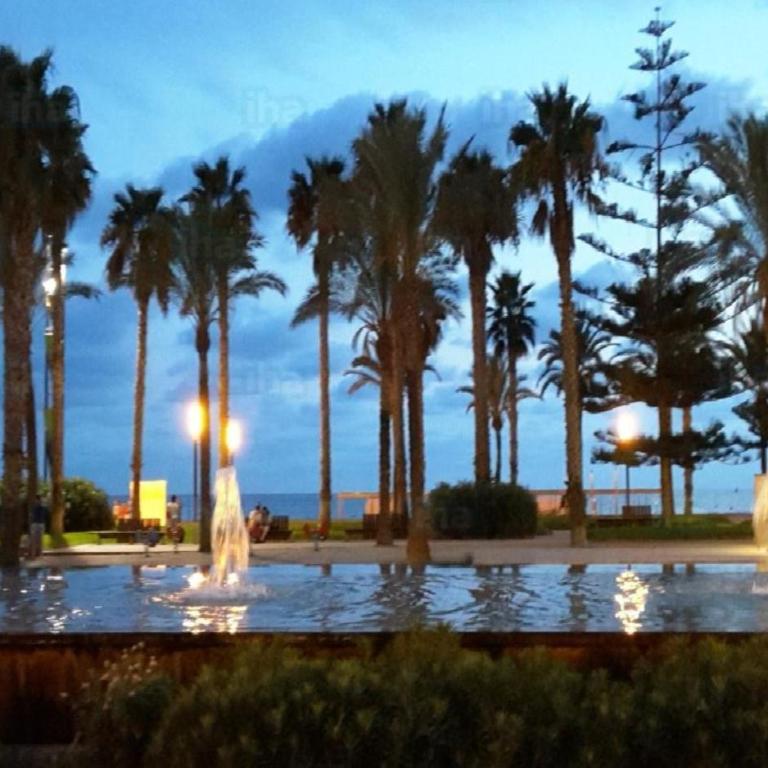 Moderno Apartamento en 1a Linia de mar en Salou. - Three-Bedroom Apartment - 1