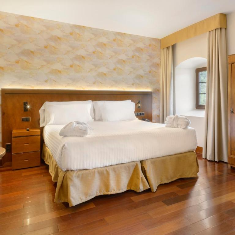 Hotel & Spa Monasterio de Boltaña - Habitación Doble Deluxe - 1 o 2 camas - 1