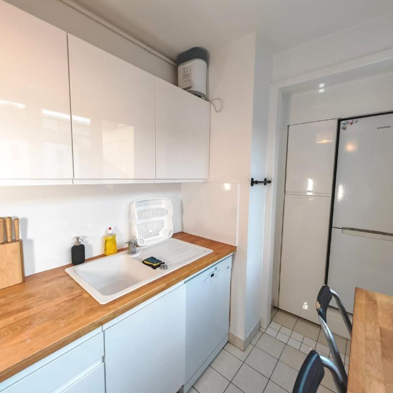 3 pièces proche Tour Eiffel - Appartement 2 Chambres - 17