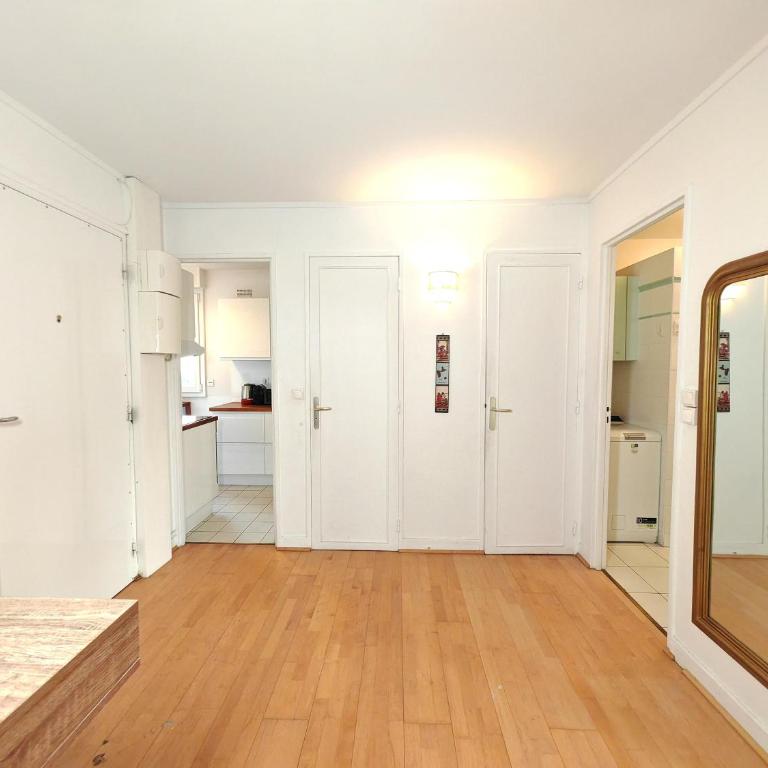 3 pièces proche Tour Eiffel - Appartement 2 Chambres - 10