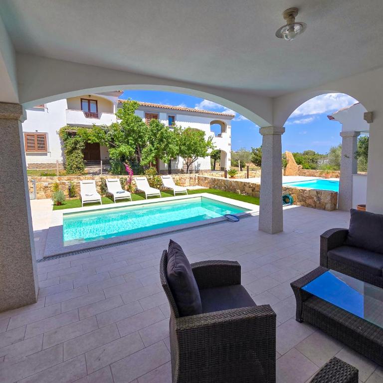 La Casa di Emy - Appartamento con 2 Camere da Letto e con Piscina Privata - 5
