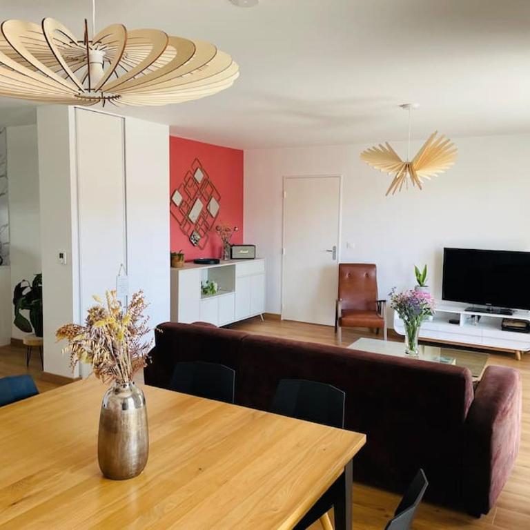 Spacious Near Center Terrace et Parking - Appartamento con 2 Camere da Letto, Balcone e Terrazza - 15