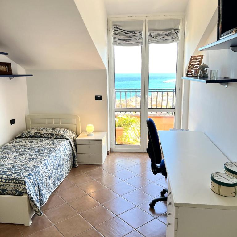 Attico Pietra Ligure 2 Free Parkings & Bike - Appartamento con 2 Camere da Letto - 16