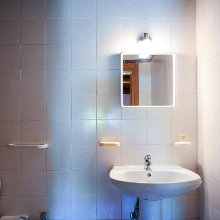 Agriturismo Torre Vendicari - Camera Matrimoniale con Bagno Privato - 5