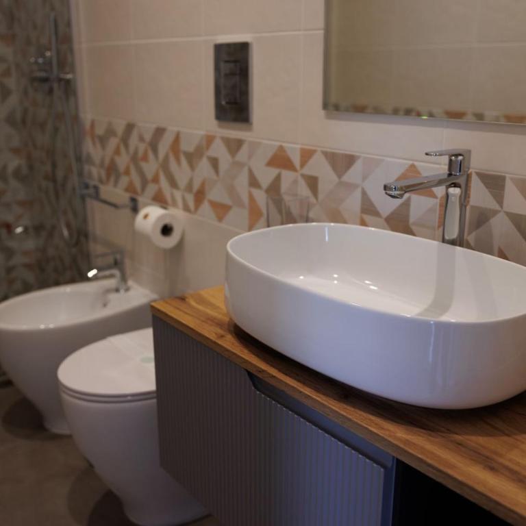 Maria Maruzzella B&B Luxury Suites - Deluxe King Room - 6