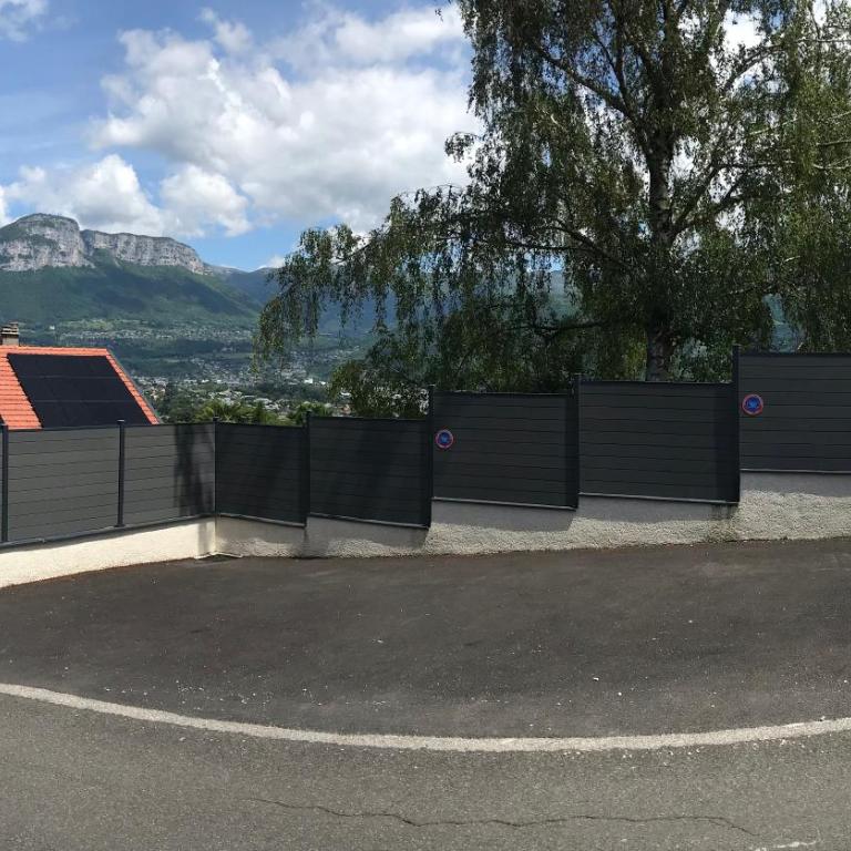 Gîte avec piscine chauffée & aires de jeux pour enfants - Maison 3 Chambres - 28