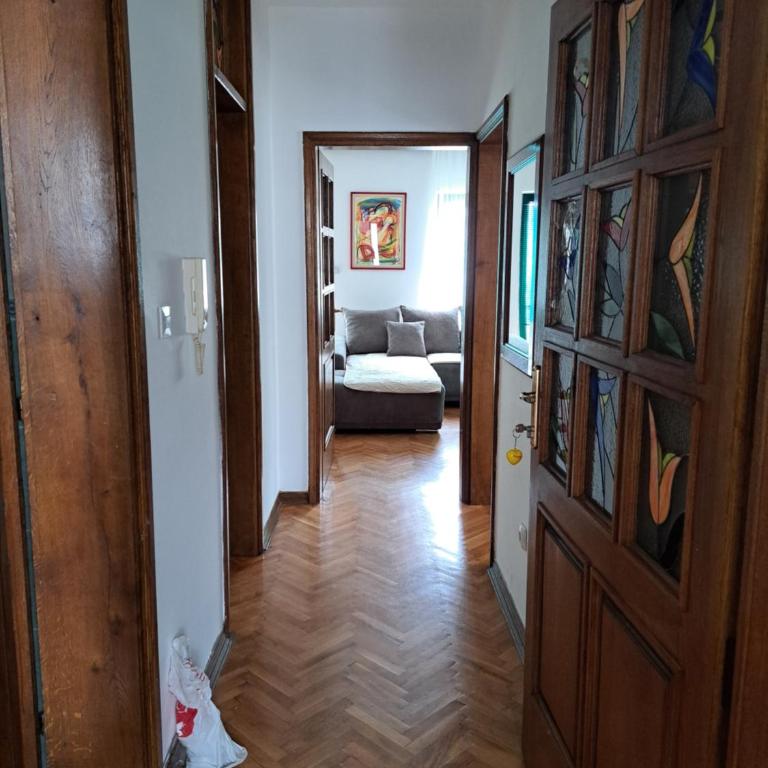 Djukanovic Apartments - Two-Bedroom Apartment with Balcony and Terrace - 14