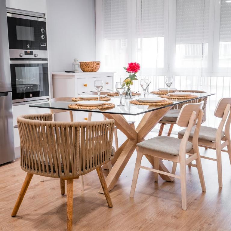 - Apartamento de 3 dormitorios - QH Estación de Tren - Three-Bedroom Apartment - 2