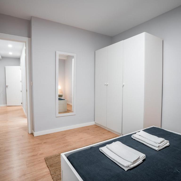 - Apartamento de 3 dormitorios - QH Estación de Tren - Three-Bedroom Apartment - 11