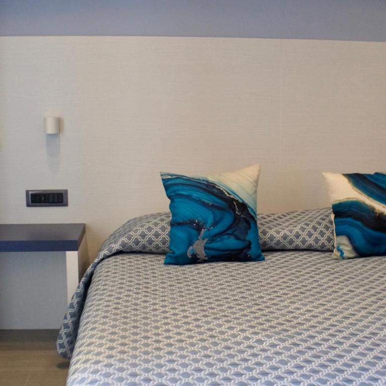 Real Rooms Dalia - Standard Double Room - 3